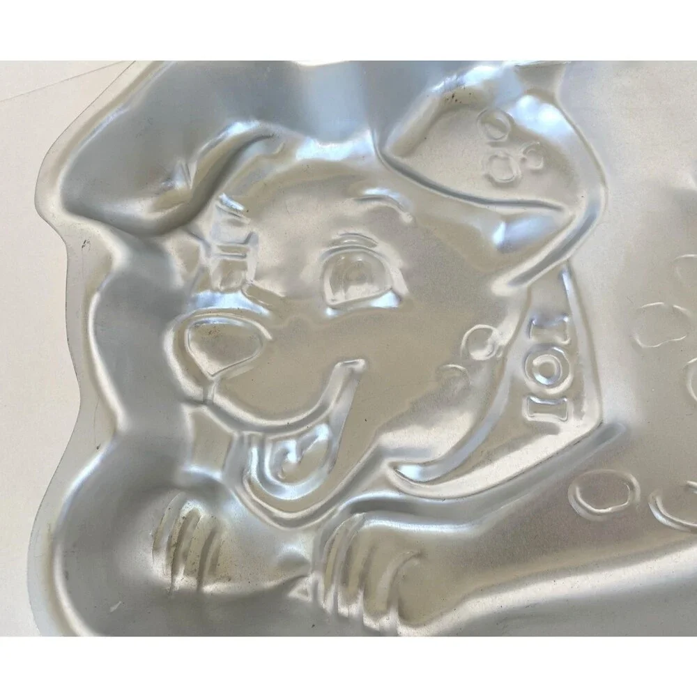 Disney 1996 101 Dalmations Puppy Dog Wilton Cake Pan Baking Mold 2105-3250